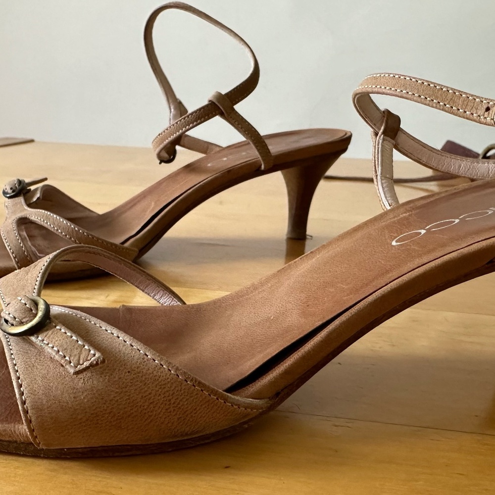 SACCO Strappy Sandals
